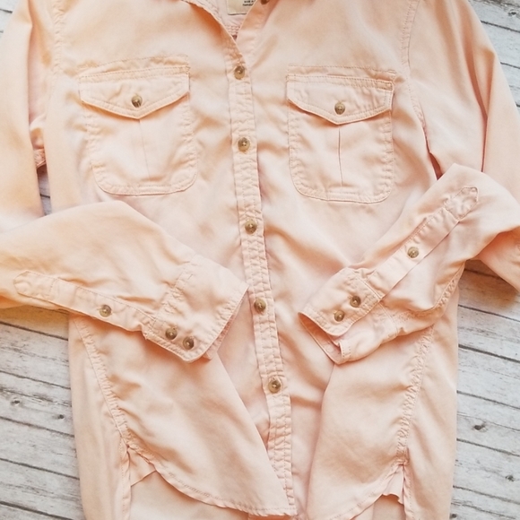 American Eagle button down - Picture 2 of 5